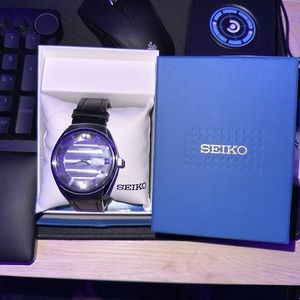 Seiko Automatic SNKN07 black leather strap watch like new